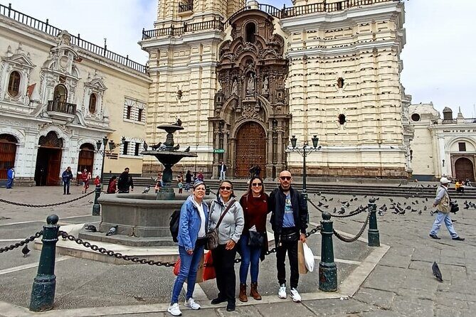 Half Day Private Tour to Historic Places of Lima - Plaza de Armas (Plaza Mayor): Lima’s Founding Square