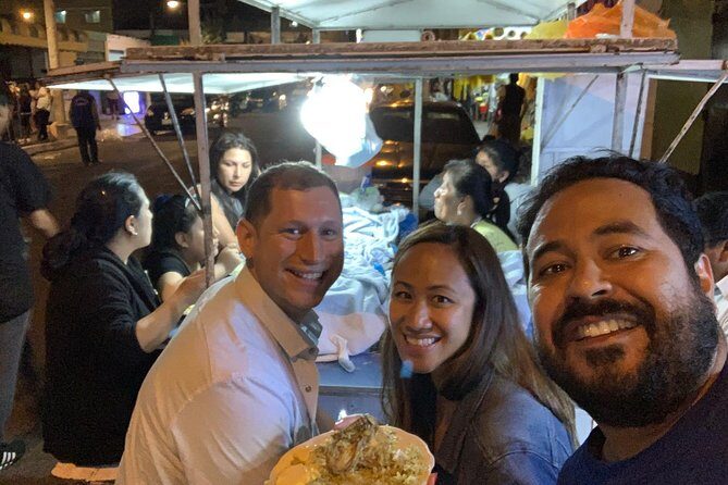 Lights, Pisco & Fun: Night City Tour Plus Pisco Tasting - Pisco tasting in classic Lima bars: how to make three rounds feel fun, not frantic