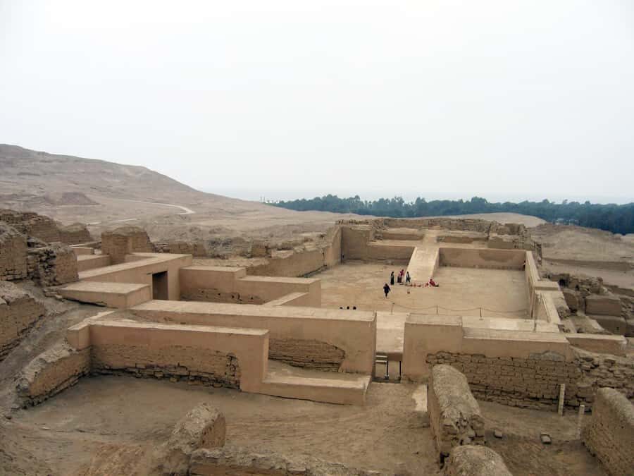 Lima: Pre-Inca Temple of Pachacamac - The guided circuit: temples, pyramids, and three sectors
